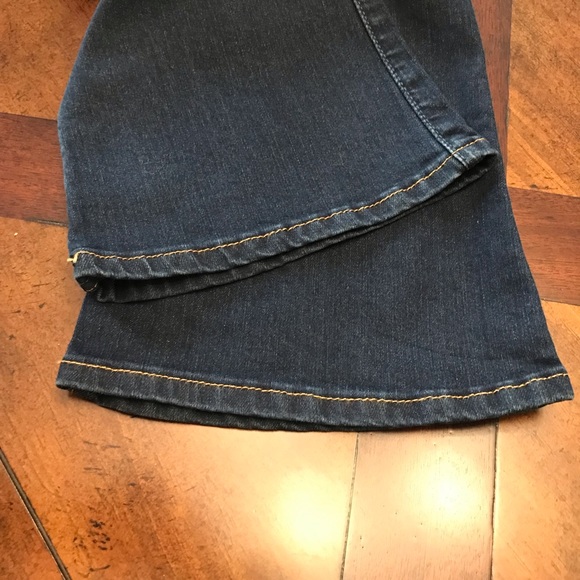 Hollister Boot Jeans - Picture 4 of 11